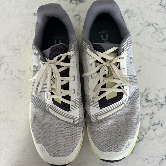 On cloudgo shoes - Picture 4 of 8